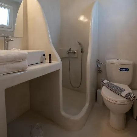 The F Guest house *