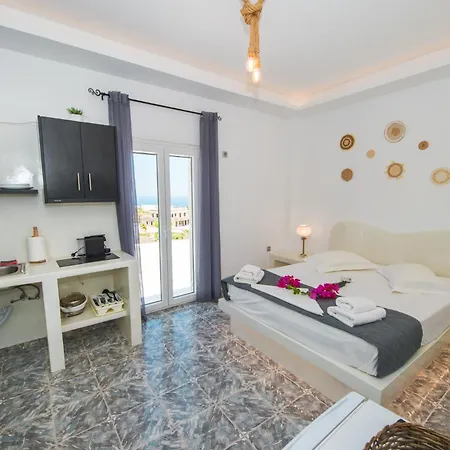 The F Guest house *