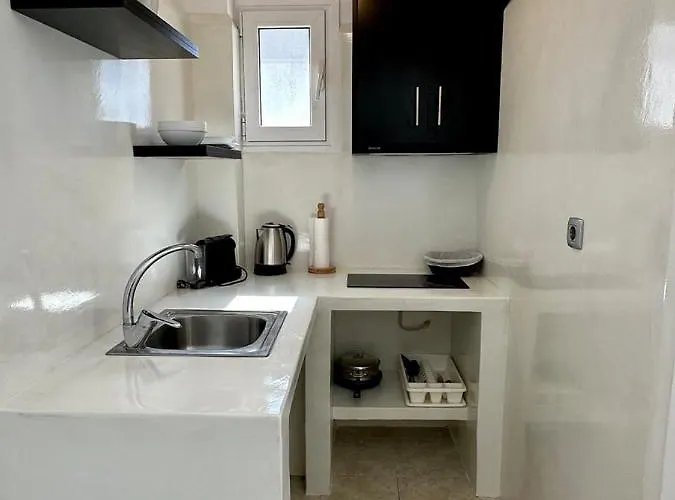 The F بيت ضيافة 3*